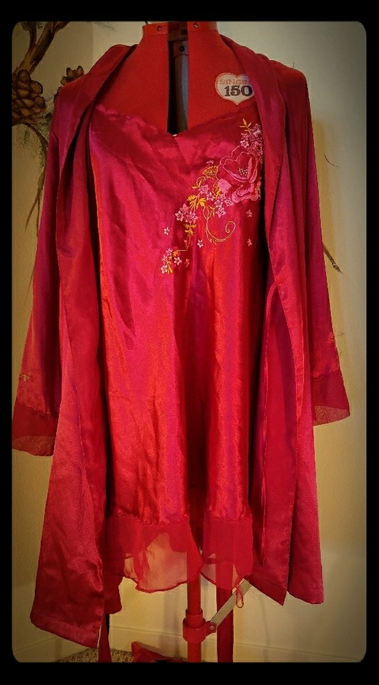 80's satin nightie and robe set